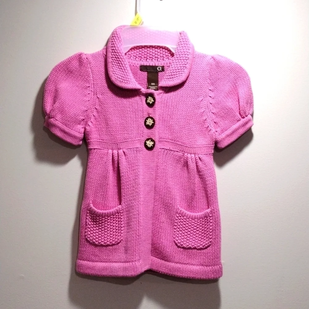 Girl’s Pink Sweater Short Sleeves, 2 pockets 3 Designed Buttons, Kids Size S(4)